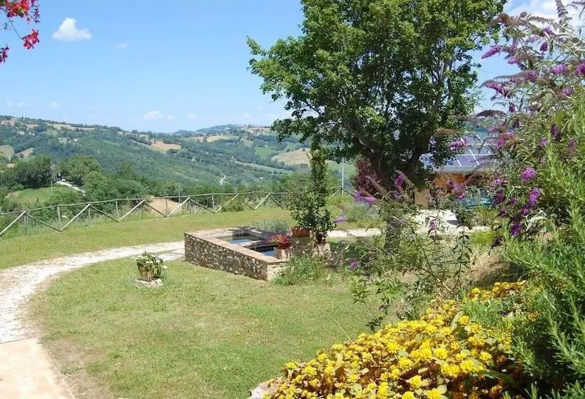ホテル Agriturismo Spa Serpanera