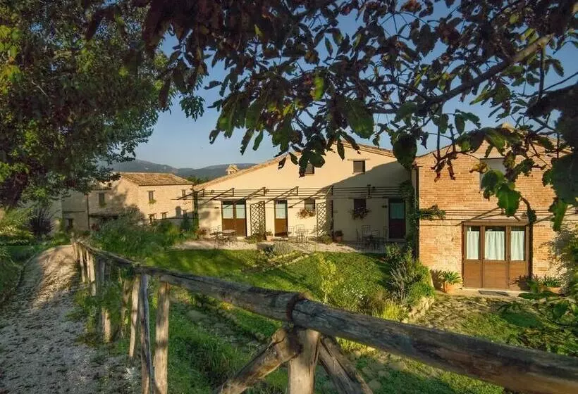 ホテル Agriturismo Spa Serpanera