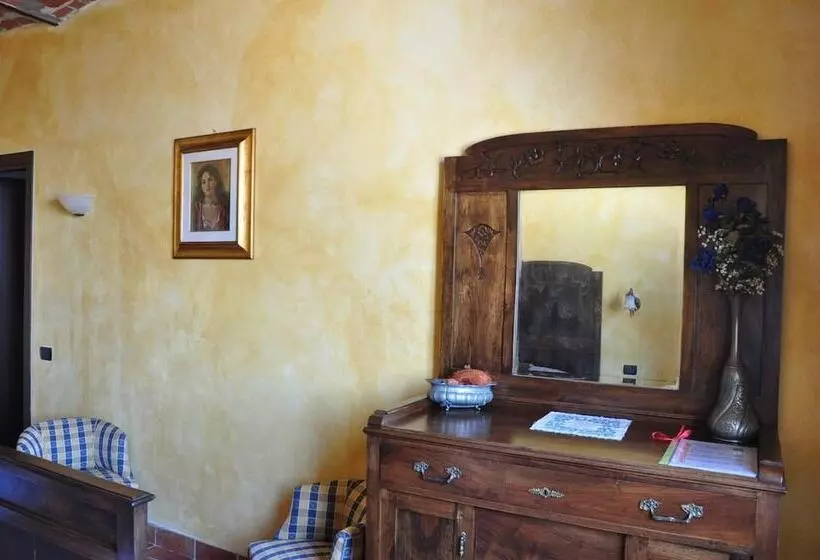 Hotelli Agriturismo Tenuta Antica