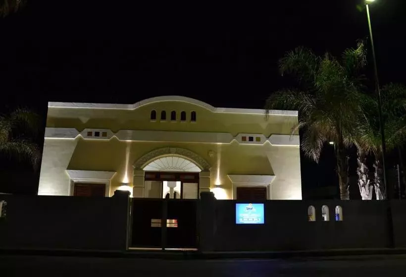 Majatalo Affittacamere Torre Lapillo