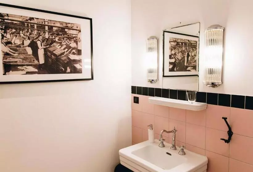 ペンション La Maison D Ambronay