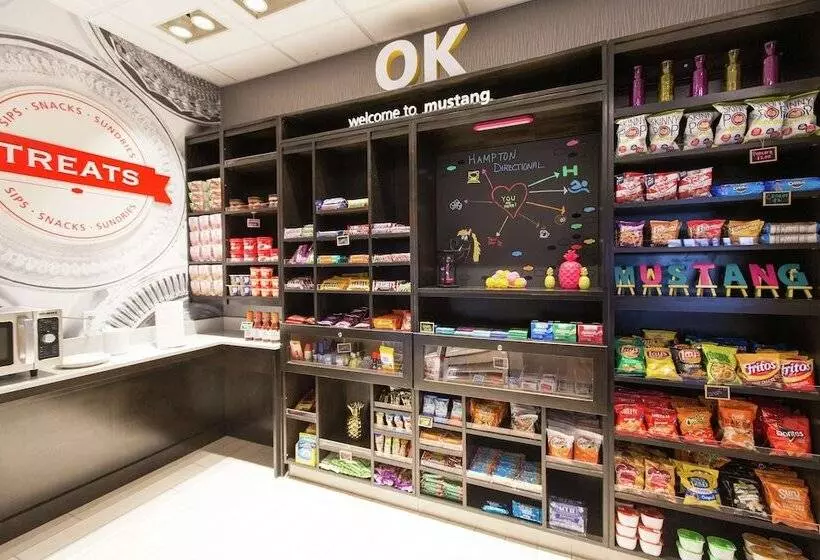 Hotelli Hampton Inn Mustang