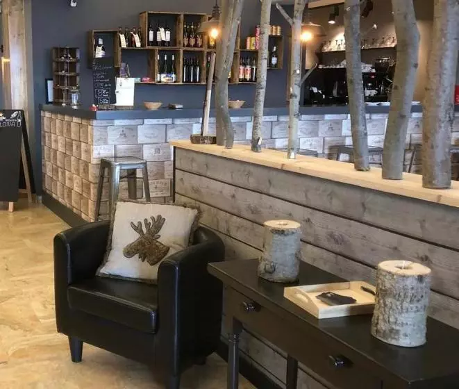 Hotelli L'oree Du Bois