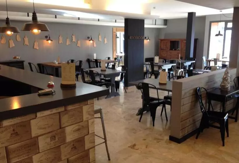 Hotelli L'oree Du Bois