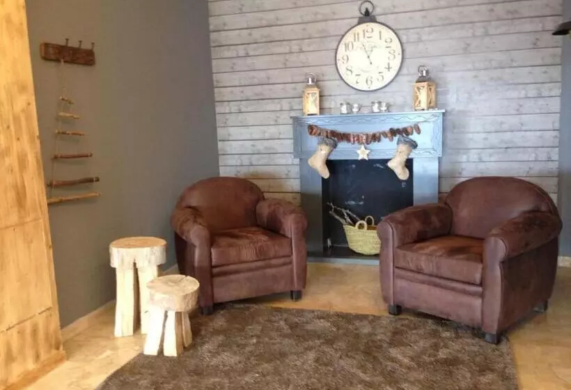 Hotelli L'oree Du Bois