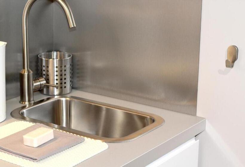 Lockia Appart Hôtels Automatiques   Nantes Centre