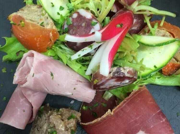 ユースホステル Auberge De Saint Rome