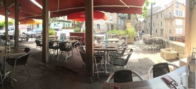 ユースホステル Auberge De Saint Rome