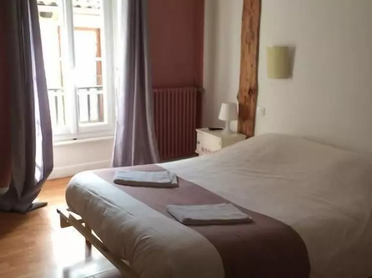 Auberge De Saint Rome