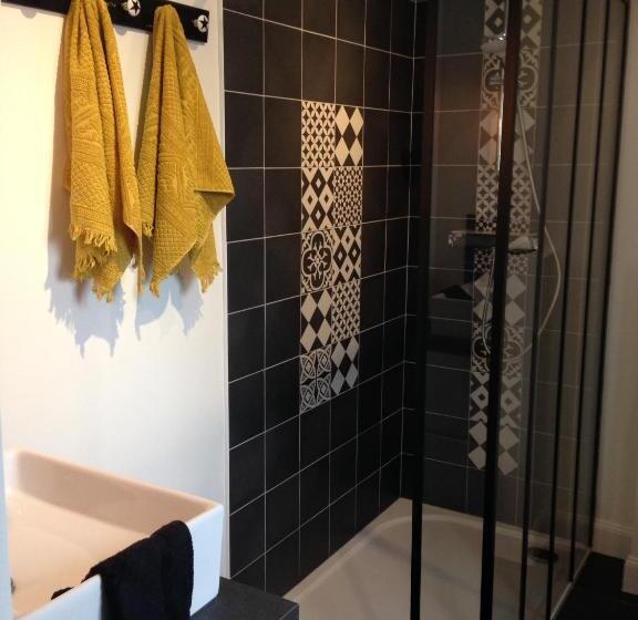 פנסיון Idées Déco At Home