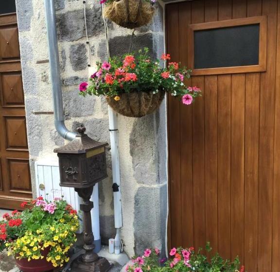 پانسیون L Escale De Camille