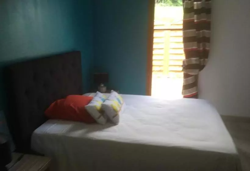 Aamiaismajoitus (B&B) Madinina's Cube