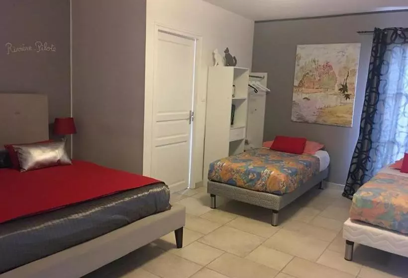 Aamiaismajoitus (B&B) Madinina's Cube