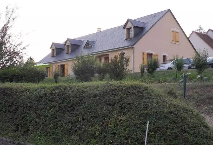 Aamiaismajoitus (B&B) Madinina's Cube