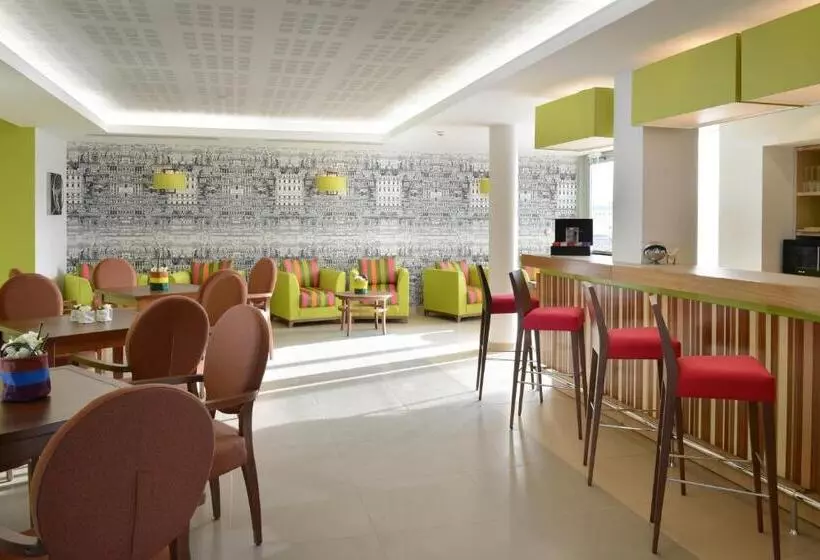 Domitys Le Parc De Saint Cloud