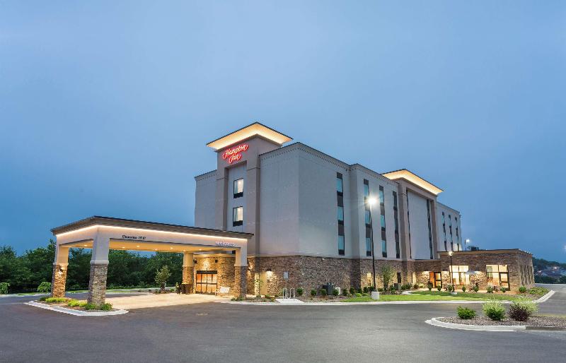 בית מלון כפרי Hampton Inn Cumberland