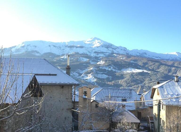 پانسیون La Bousquetière