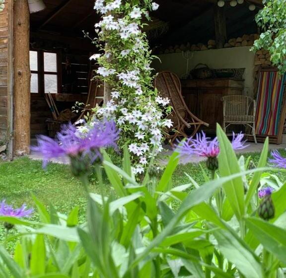 پانسیون La Bousquetière