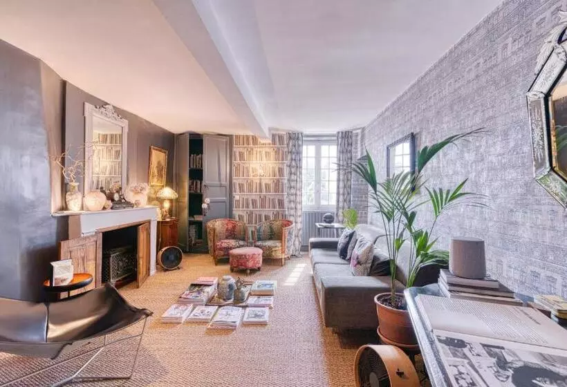 ペンション Le Florida Auberge Contemporaine