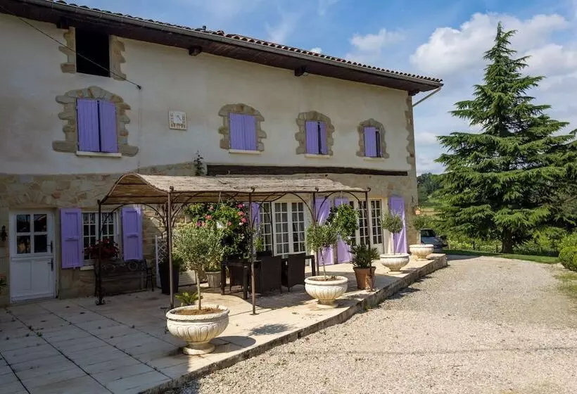 ペンション Le Val Des Sens