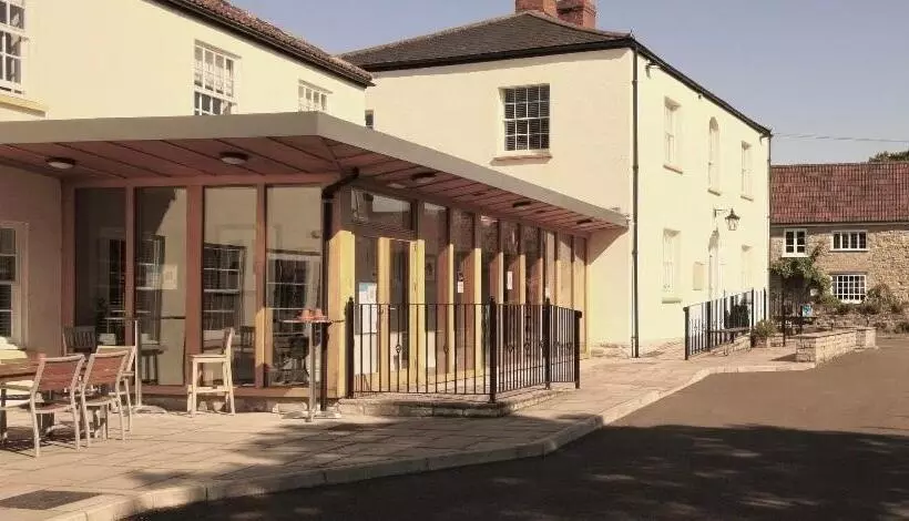 ユースホステル The Drayton Crown