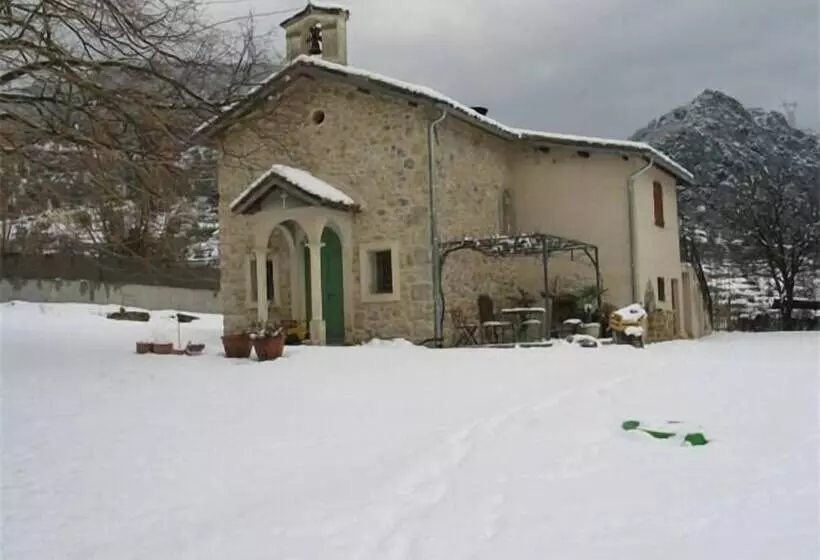 Aamiaismajoitus (B&B) La Chapelle Saint Gervais