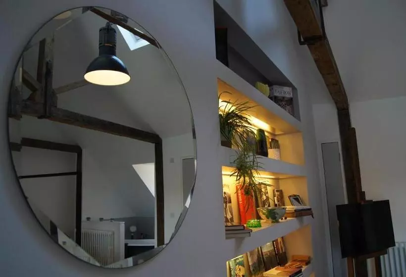 Aamiaismajoitus (B&B) Montys Accommodation