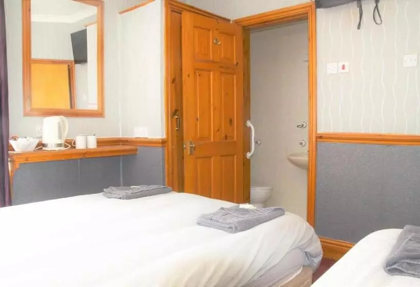 تختخواب و صبحانه Pine Lodge