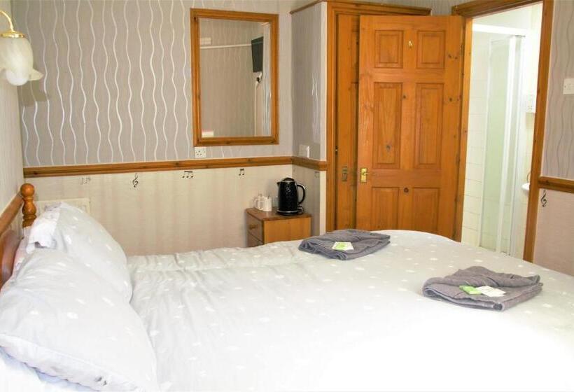 تختخواب و صبحانه Pine Lodge