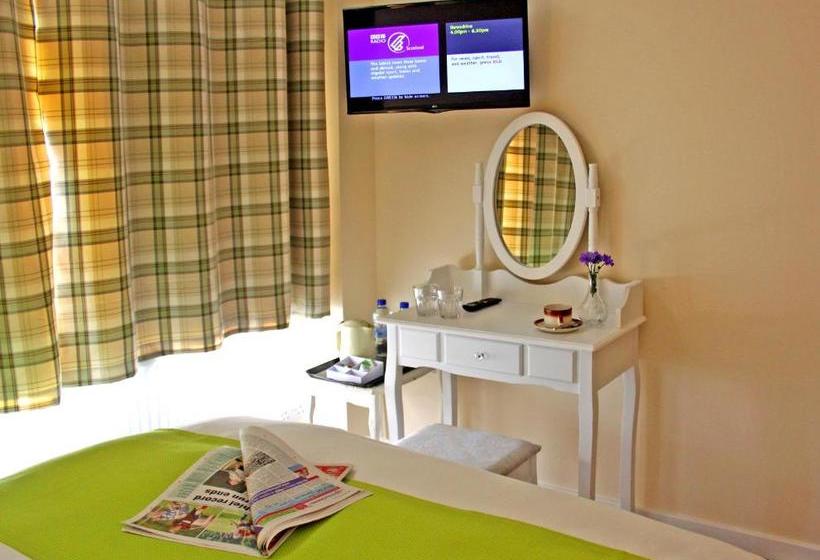 مبيت وإفطار Silverbridge Lodge