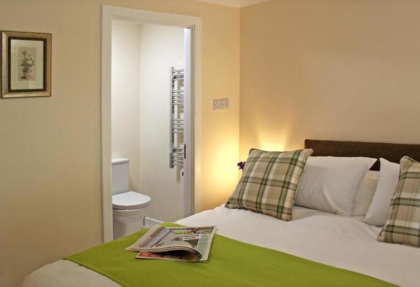 مبيت وإفطار Silverbridge Lodge