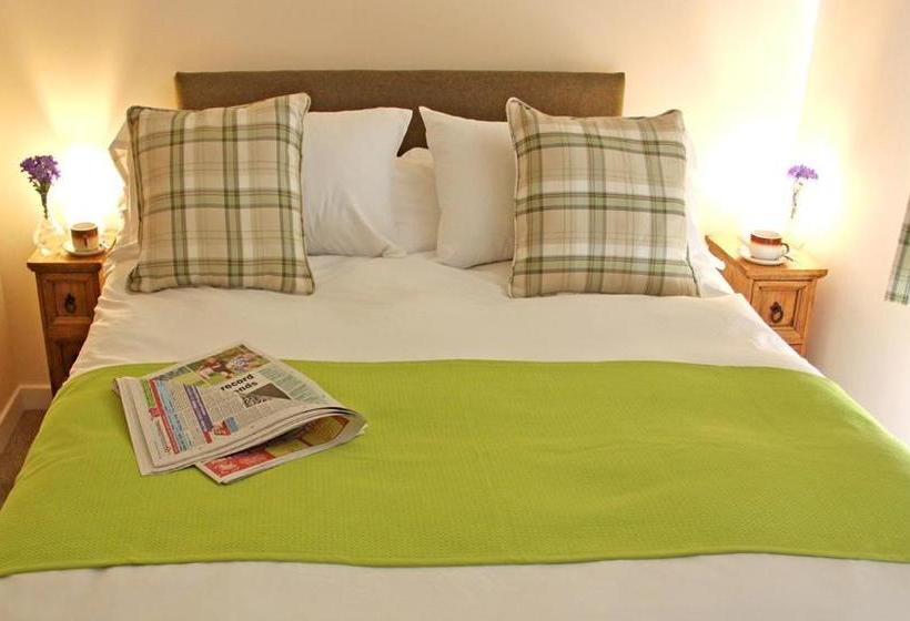 مبيت وإفطار Silverbridge Lodge