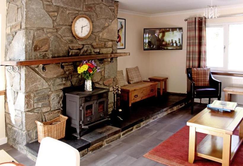 مبيت وإفطار Silverbridge Lodge