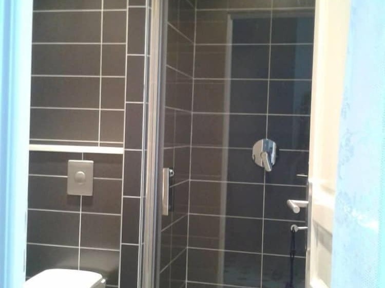 פנסיון Aux Roses De L Etang