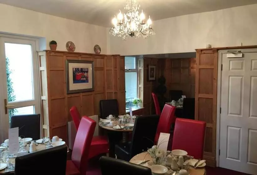 Majatalo Clayhanger Guest House