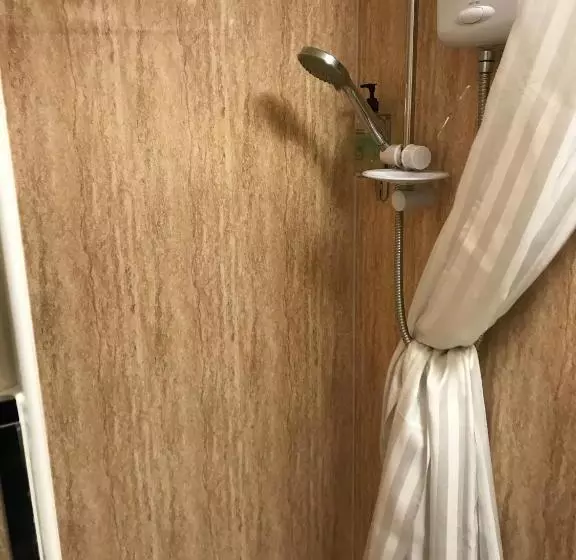 Majatalo Clayhanger Guest House