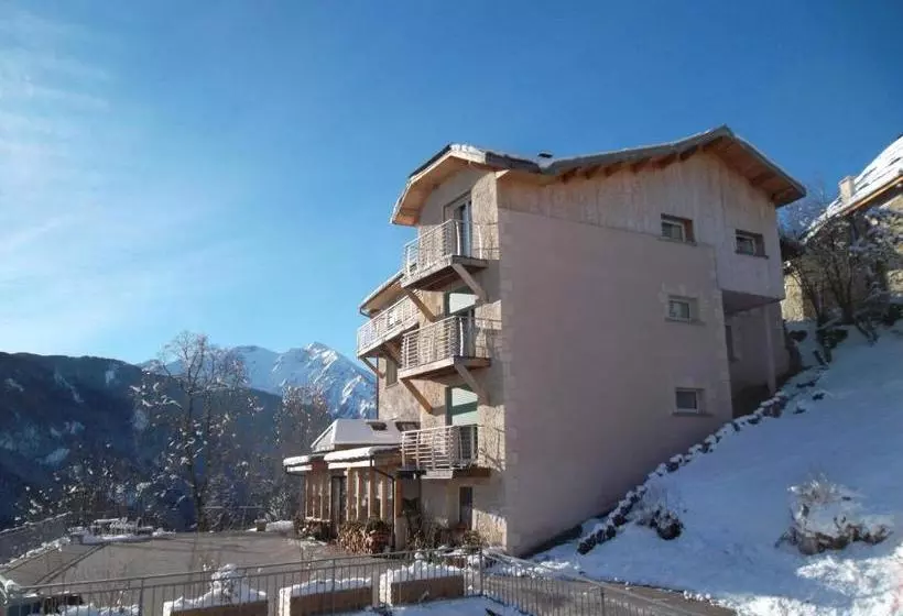 ペンション La Charlisa