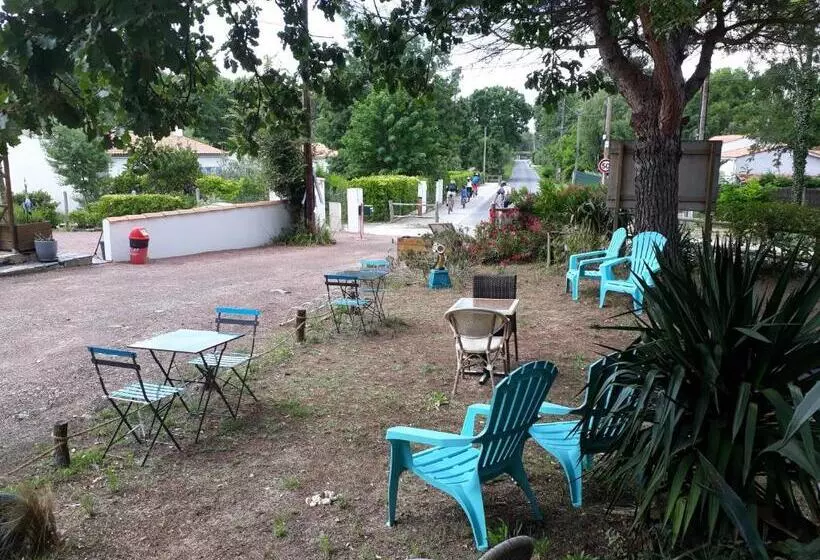 Majatalo Résidence Fleur Des Pins   Gites & Chambres D Hôtes