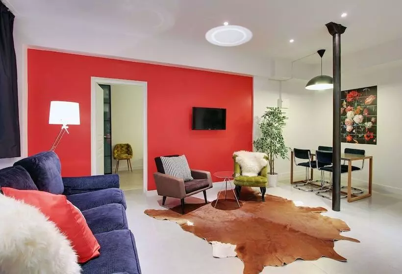 Short Stay Group Museum View Serviced Apartments