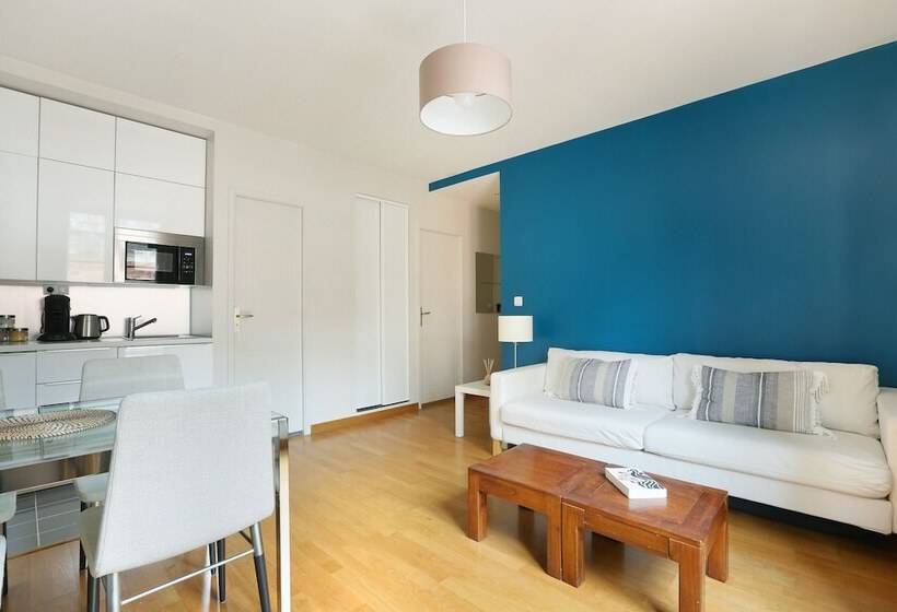 Short Stay Group Museum View Serviced Apartments