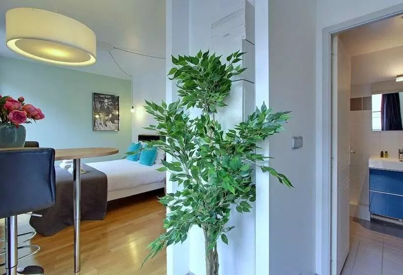 Short Stay Group Museum View Serviced Apartments