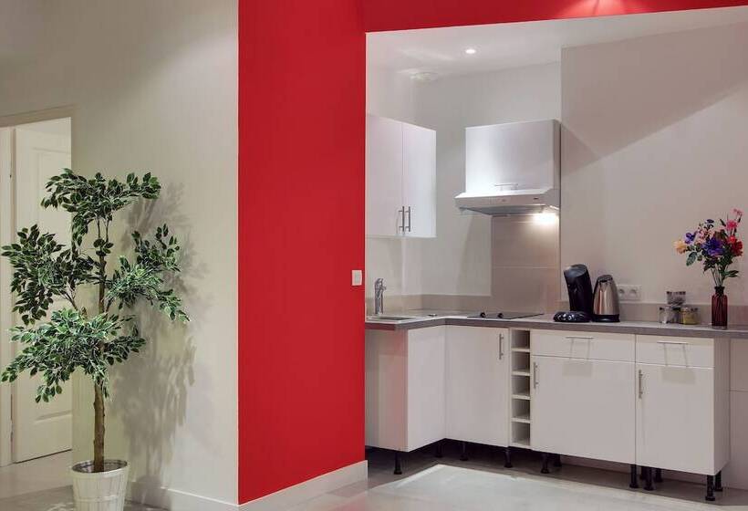 Short Stay Group Museum View Serviced Apartments