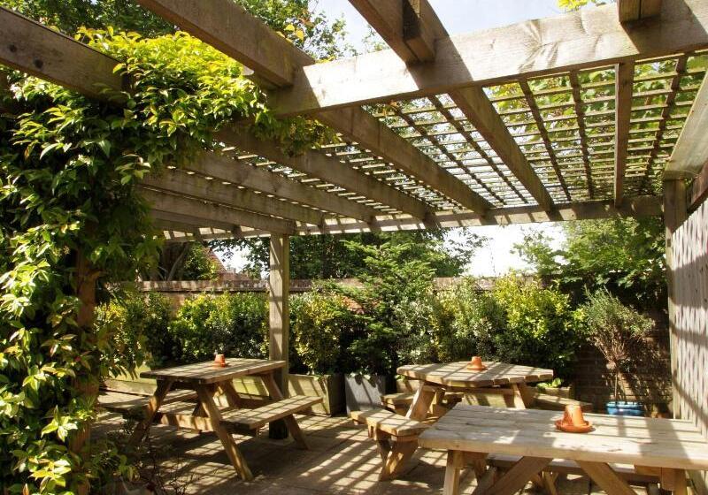 ユースホステル Rose And Crown