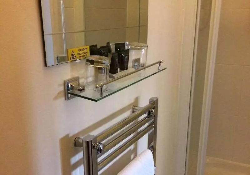 Retkeilymaja Rose And Crown