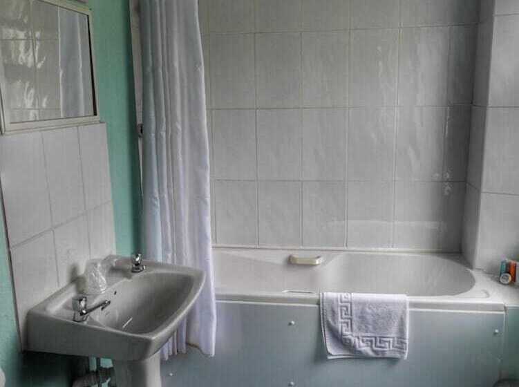 فندق صغير The Fountain Inn