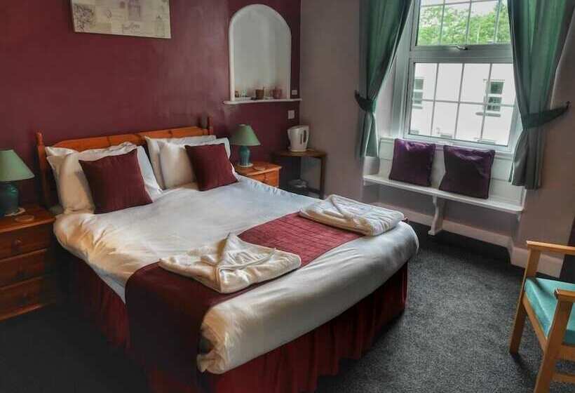 فندق صغير The Fountain Inn