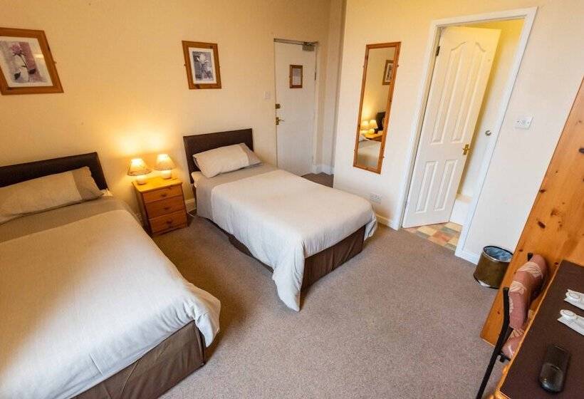 펜션 Aarondale Guest House