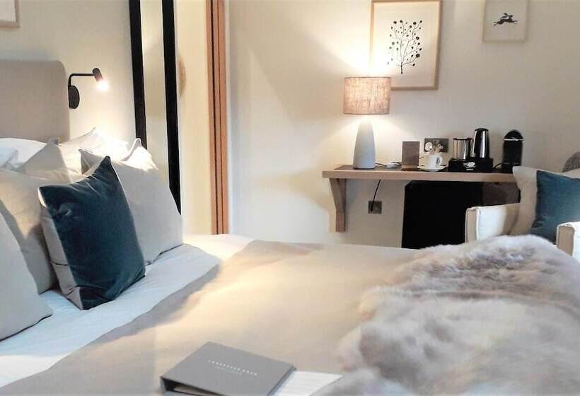 פנסיון Lancaster Barn