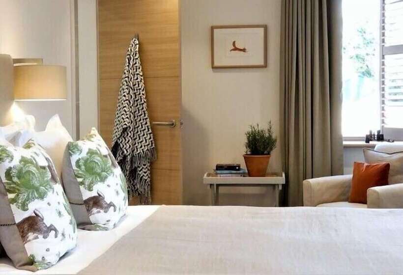 פנסיון Lancaster Barn