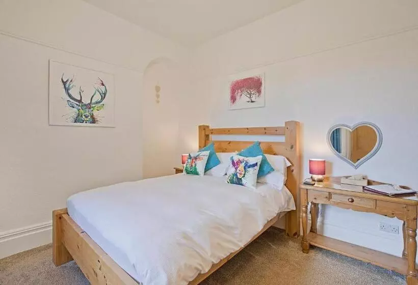 ペンション White Rose Guest House